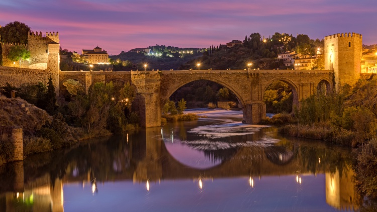 Vista nocturna de Toledo