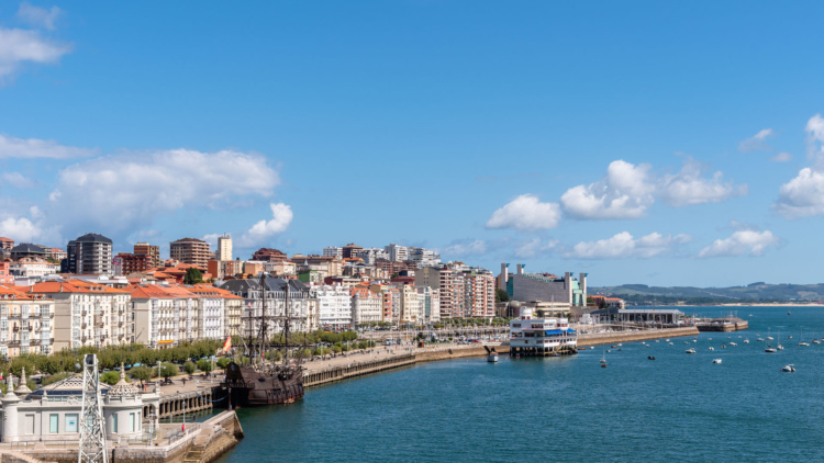 Vista desde el mar de Santander