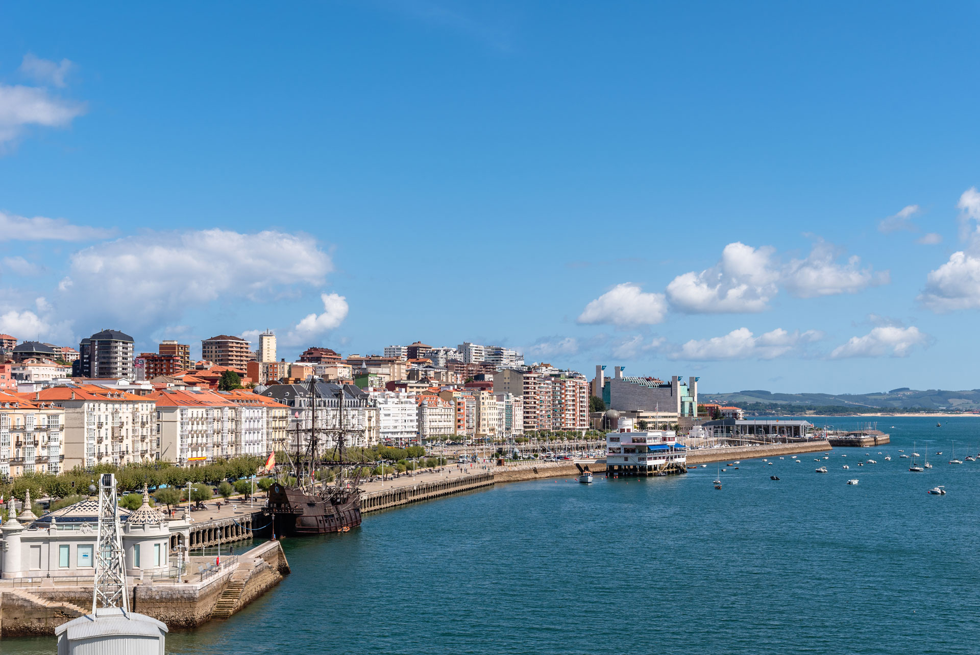 Vista desde el mar de Santander